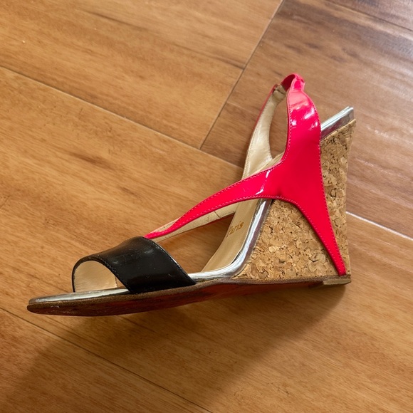 Christian Louboutin Yasmin Sanzep Pink and Black Wedges Sandals - Picture 5 of 7